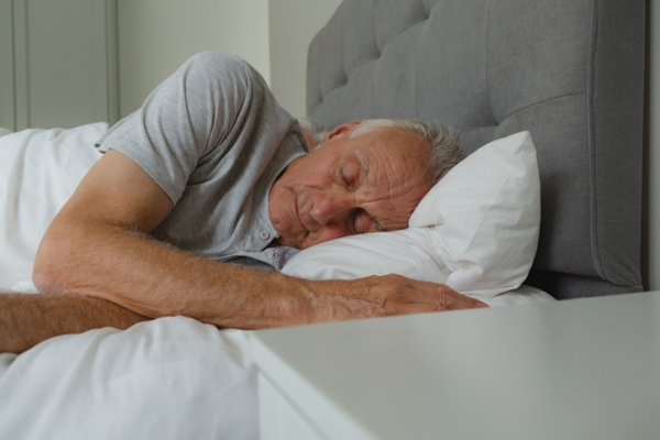 수면시간 짧으면 고혈압 발생 위험 증가